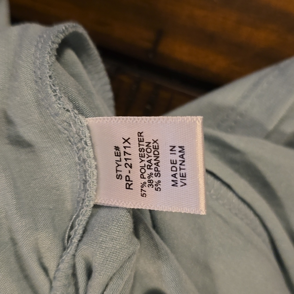 Zenana NWOT Romper Light Blue with pockets - Picture 7 of 7